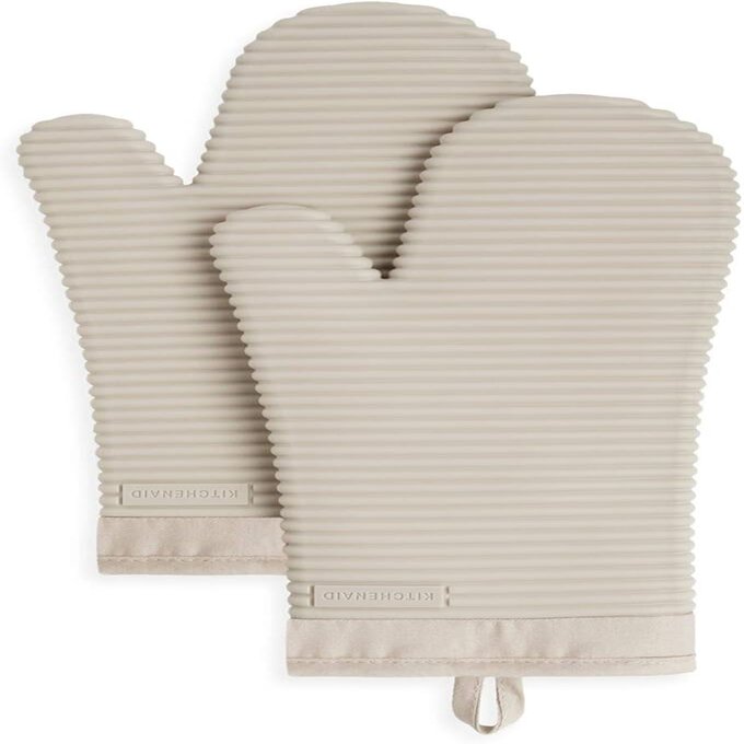Ribbed Soft Silicone Oven Mitt Set, 7"x13", Milkshake 2 Count